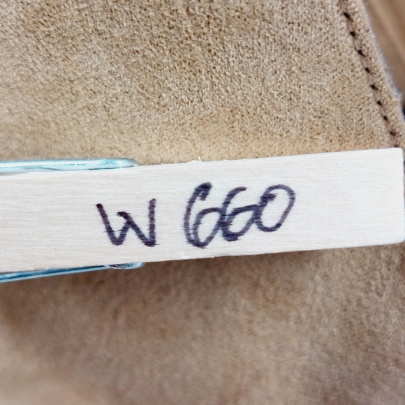 NEW Bp Brynne Tan Faux Suede Block Heel Pointy Toe Ankle Booties W660 - Picture 12 of 12